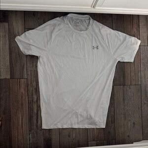Under Armour White Short Sleeve Tee Athletic Style